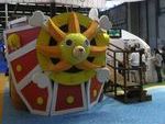 Le Thousand Sunny (from One Piece) et la maison de Tortue Géniale otn créé l'animation sur le stand de Toei Animation