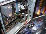 Outre les ventilos illuminés, ce modèle affiche une configuration robuste.
